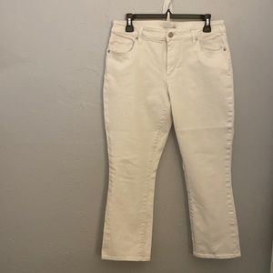 LOFT Curvy Kick Crop Jeans